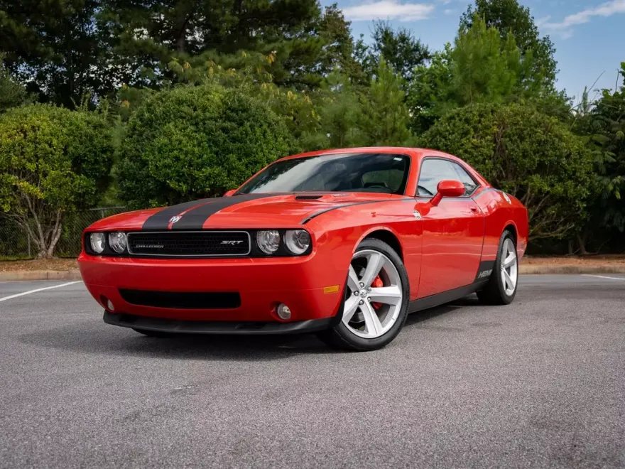 2010 Dodge Challenger SRT8 photo 1