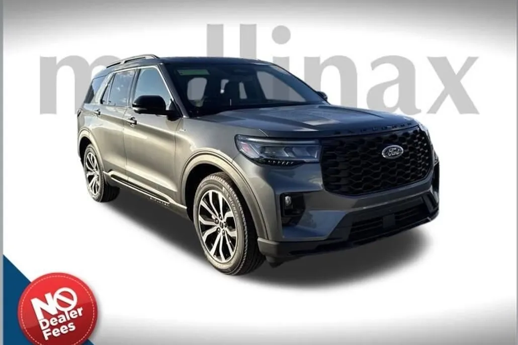 2025 Ford Explorer ST-Line photo 1