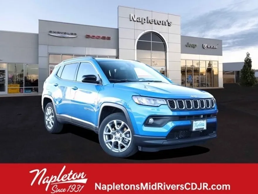 2024 Jeep Compass Latitude Lux photo 1