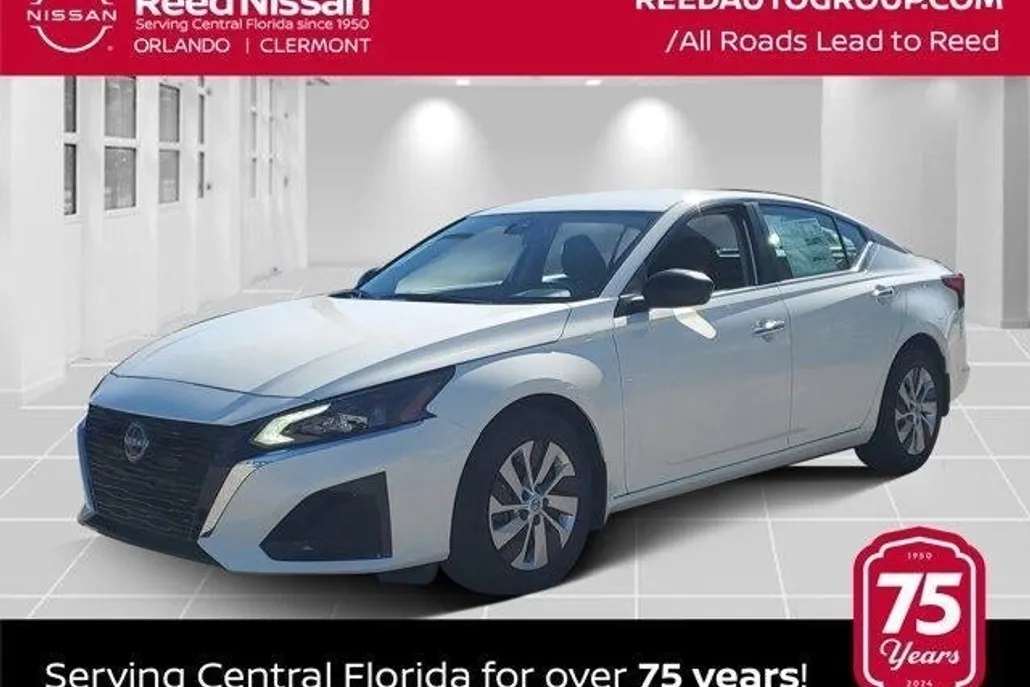 2025 Nissan Altima S photo 1