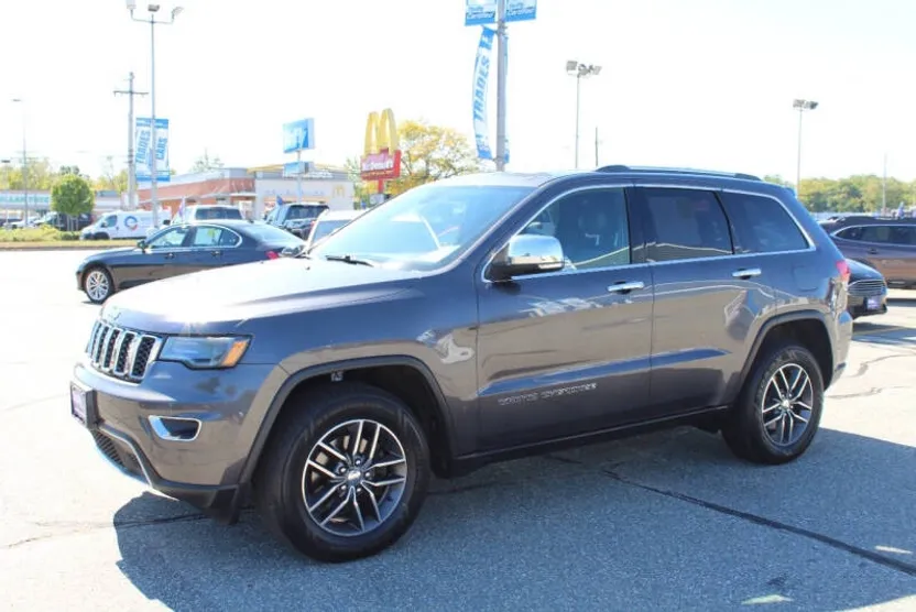 2017 Jeep Grand Cherokee Limited photo 1