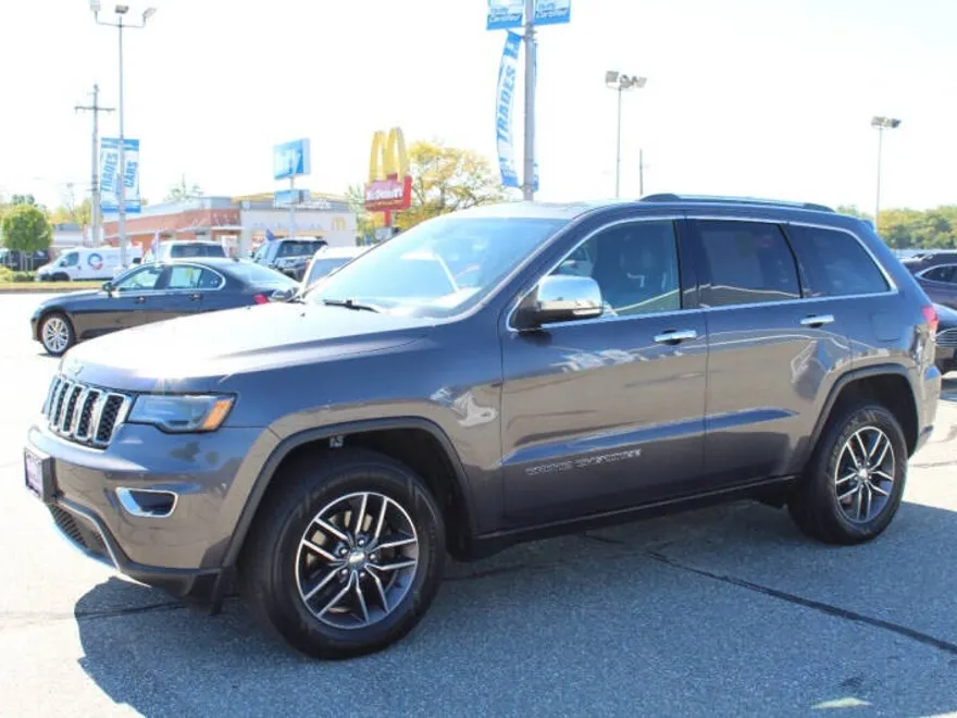 2017 Jeep Grand Cherokee Limited photo 1