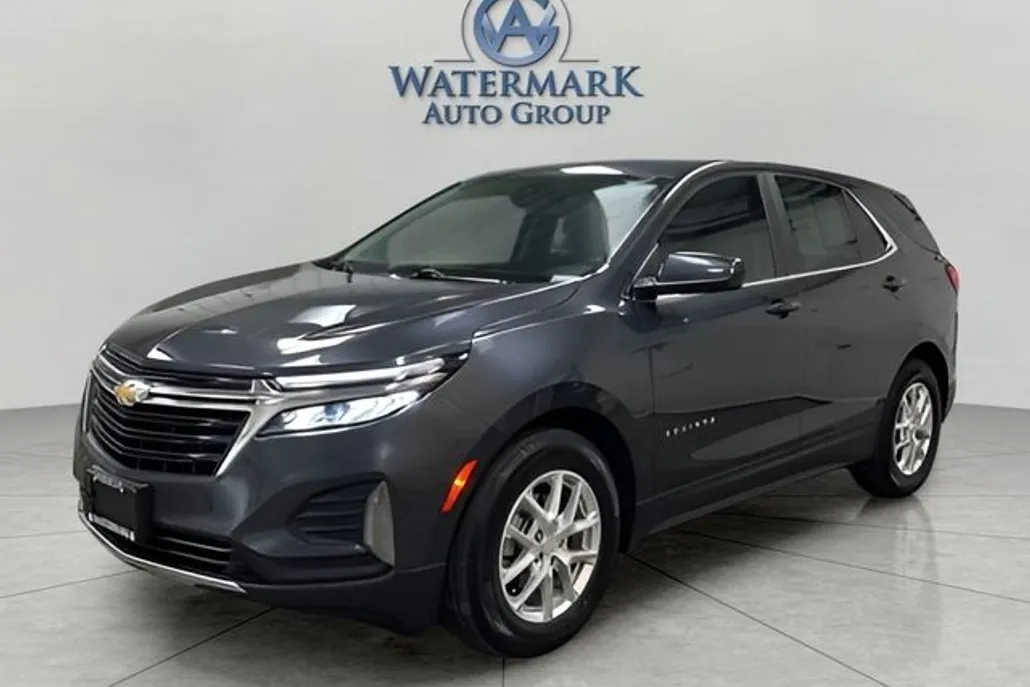 2022 Chevrolet Equinox LT photo 1