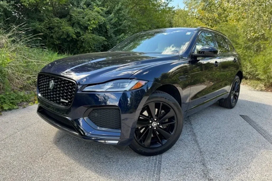 2025 Jaguar F-PACE R-Dynamic S P250 photo 1