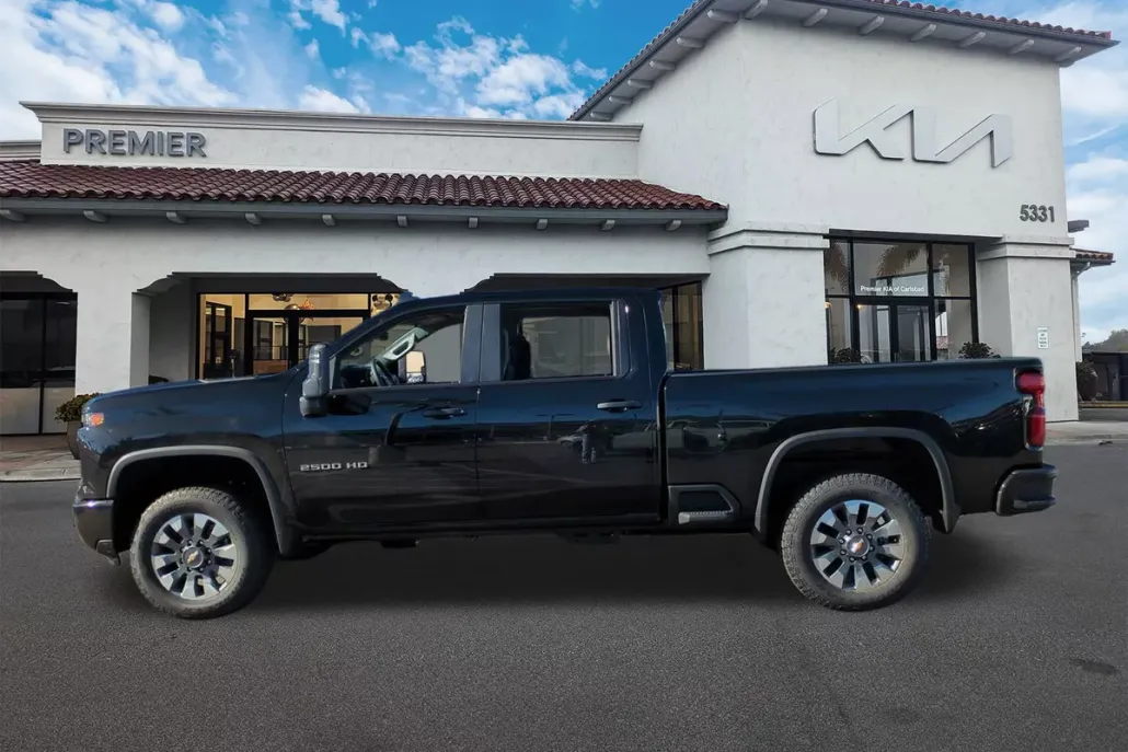 2024 Chevrolet Silverado 2500HD Custom photo 1