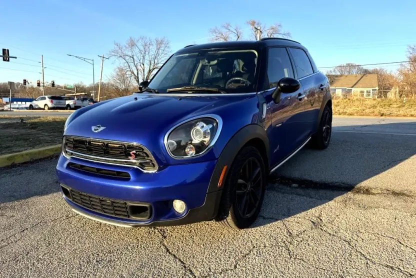 2016 Mini Countryman S ALL4 photo 1