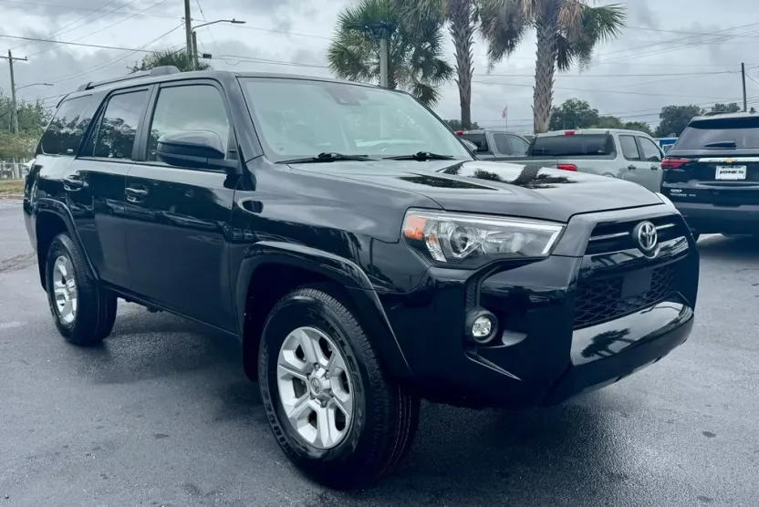 2024 Toyota 4Runner SR5 photo 1