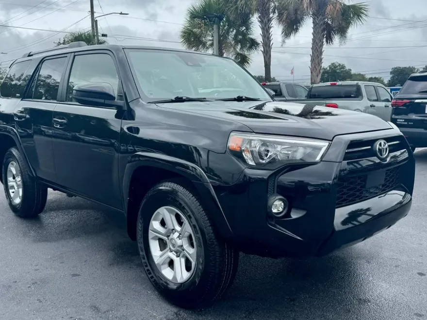2024 Toyota 4Runner SR5 photo 1