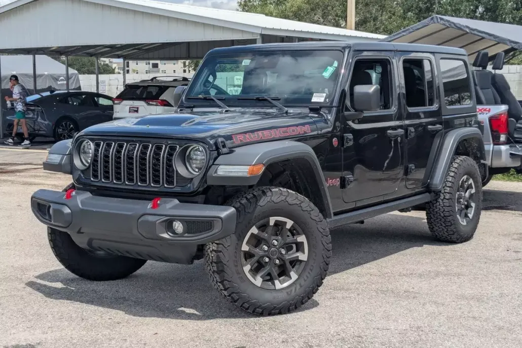 2024 Jeep Wrangler Rubicon photo 1