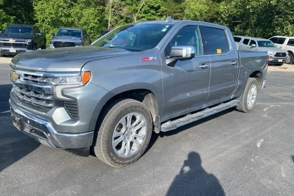 2023 Chevrolet Silverado 1500 LTZ photo 1