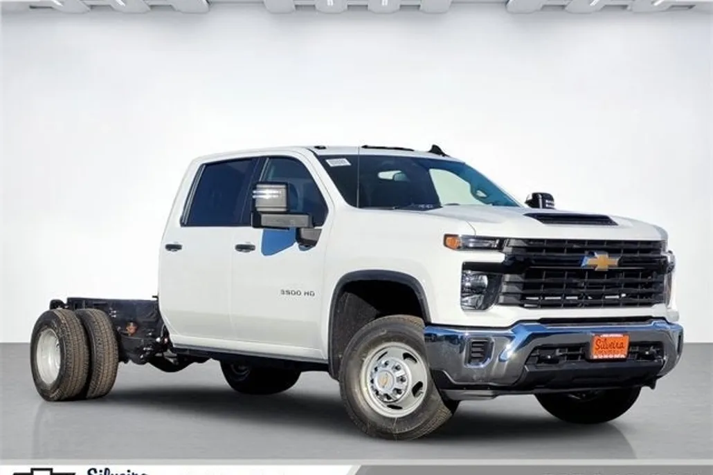 2025 Chevrolet Silverado 3500HD Work Truck photo 1