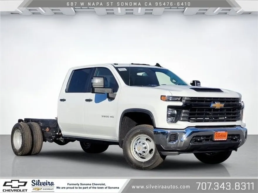 2025 Chevrolet Silverado 3500HD Work Truck photo 1