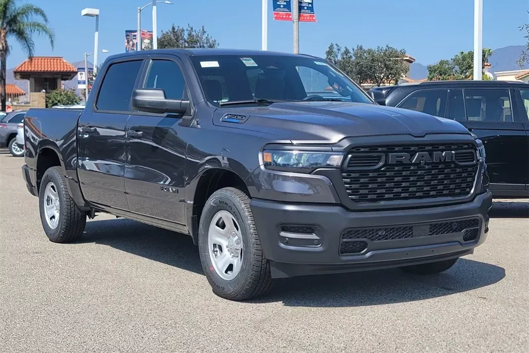 2025 Ram 1500 Tradesman photo 1