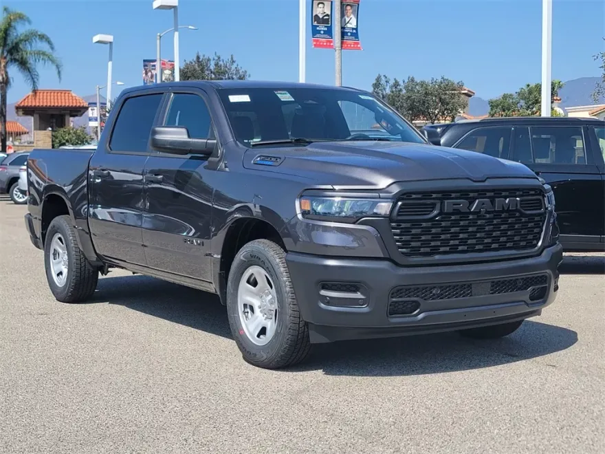 2025 Ram 1500 Tradesman photo 1