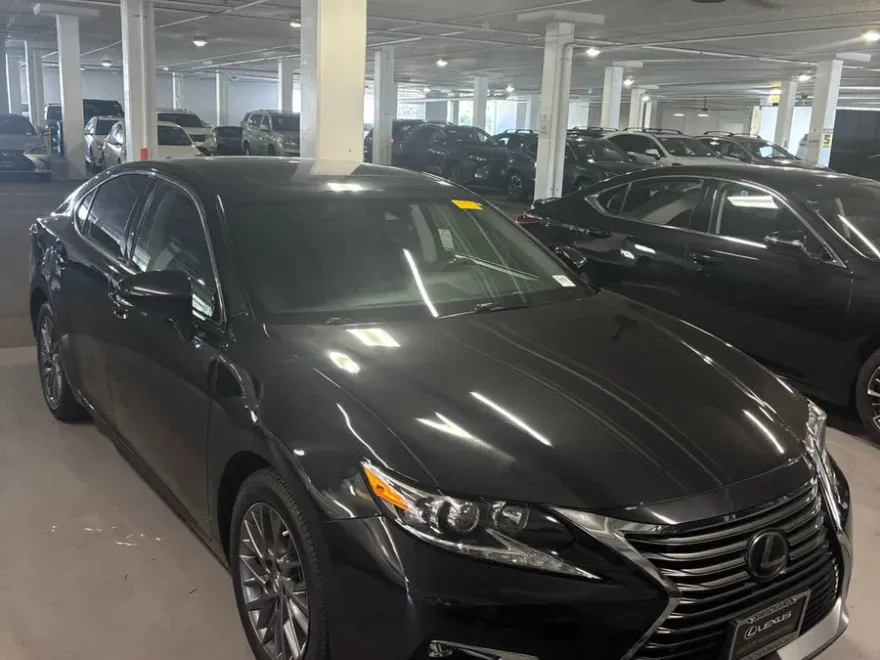 2018 Lexus ES 350 photo 1