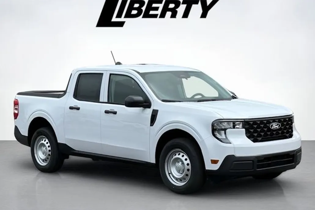 2025 Ford Maverick XL photo 1
