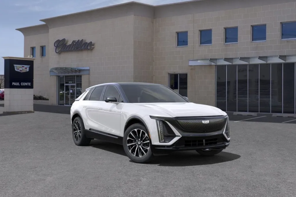 2025 Cadillac Lyriq Sport photo 1