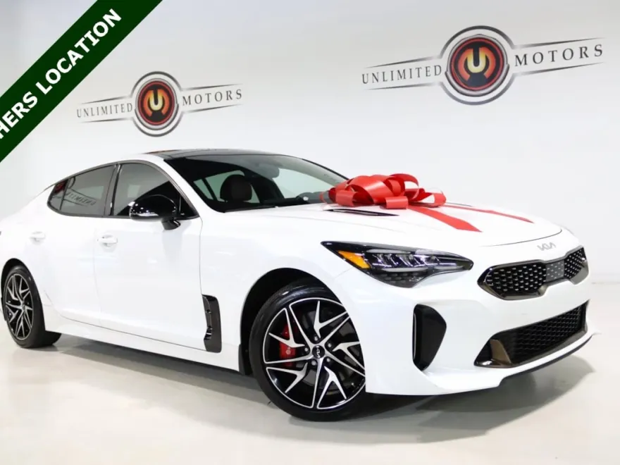2023 Kia Stinger GT-Line photo 1