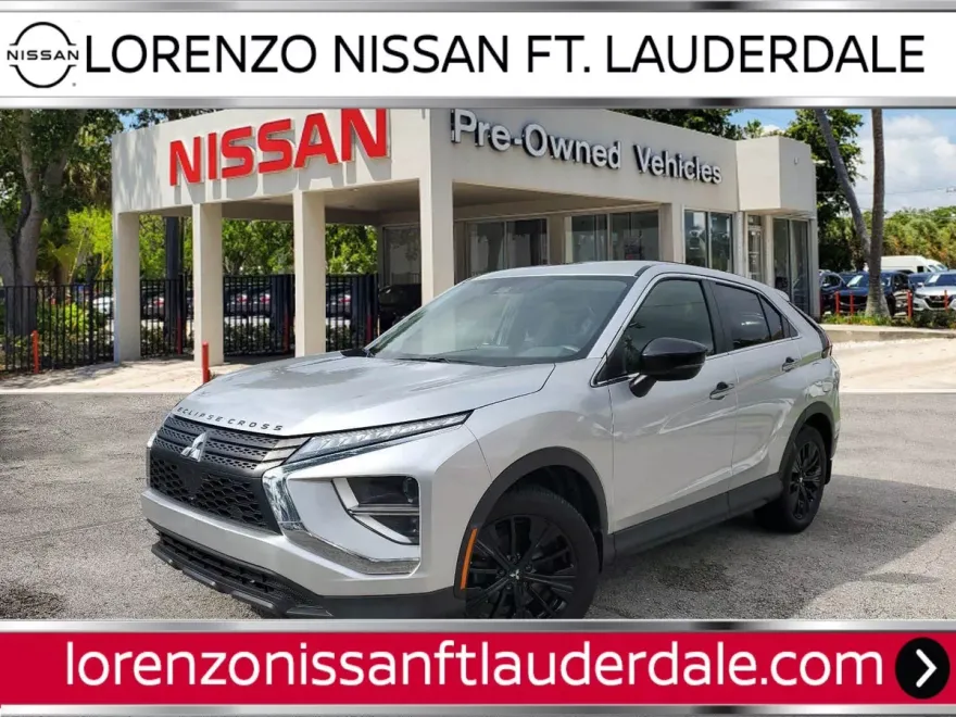 2022 Mitsubishi Eclipse Cross LE photo 1