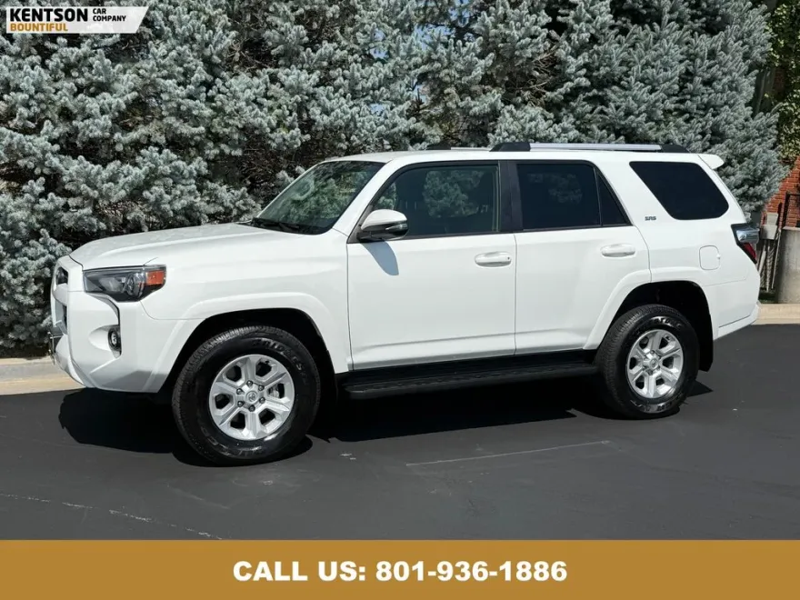 2024 Toyota 4Runner SR5 Premium photo 1