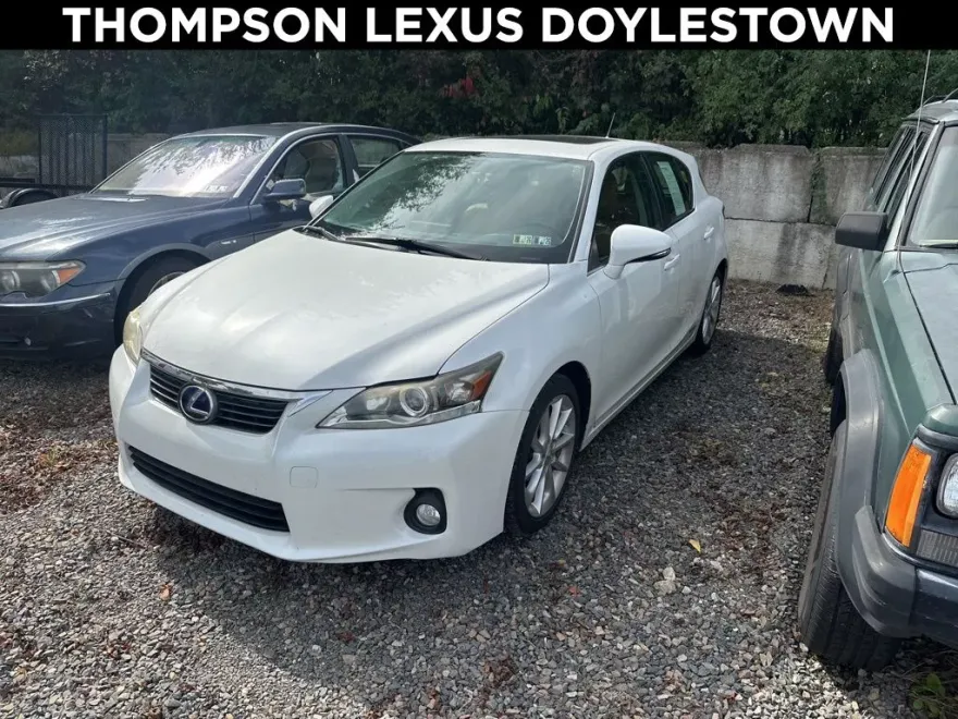 2012 Lexus CT 200h photo 1