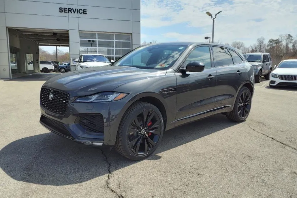 2026 Jaguar F-PACE P400 R-Dynamic S photo 1