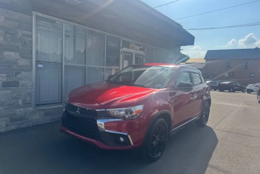 2017 Mitsubishi Outlander Sport ES photo 1