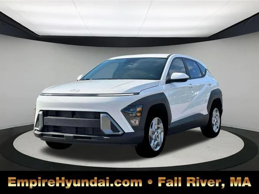 2026 Hyundai Kona SE photo 1