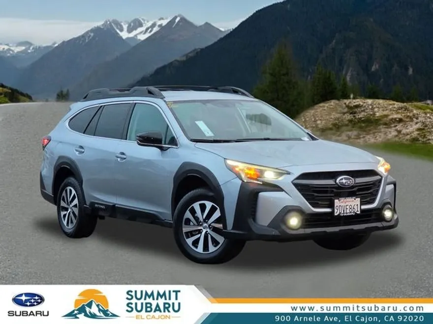2023 Subaru Outback Premium photo 1