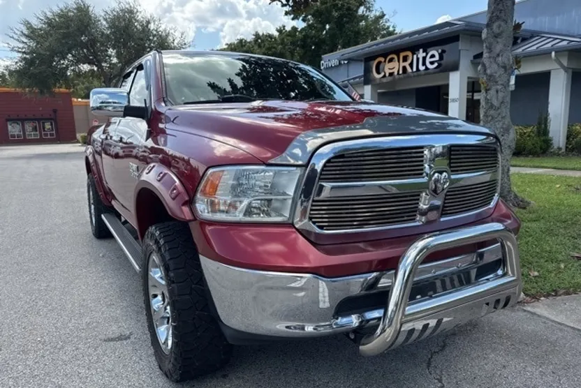 2015 Ram 1500 SLT photo 1