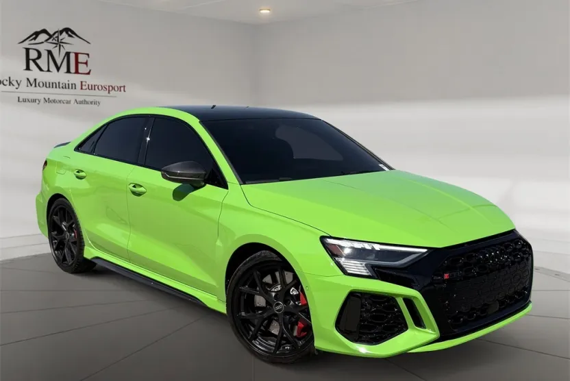 2024 Audi RS 3 photo 1