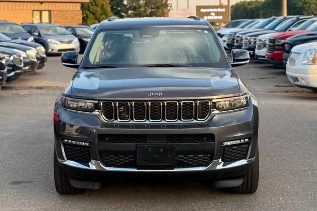 2021 Jeep Grand Cherokee Limited photo 1