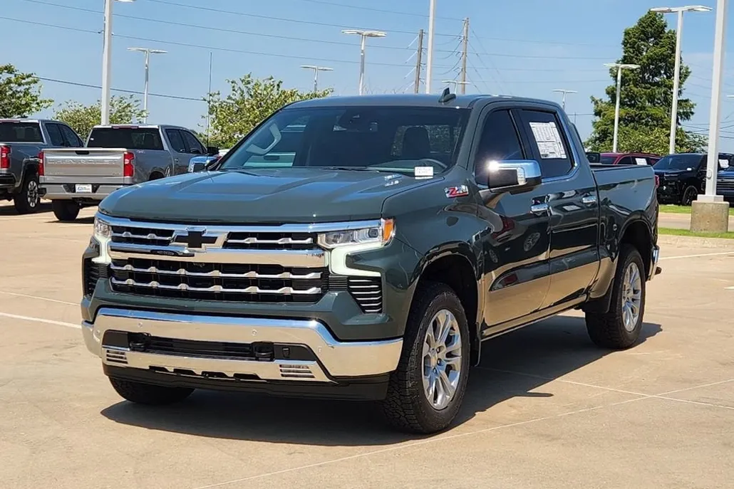 2026 Chevrolet Silverado 1500 LTZ photo 1