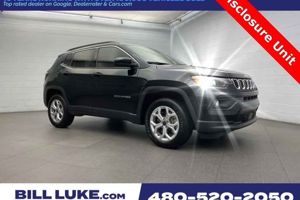 2025 Jeep Compass Latitude photo 1