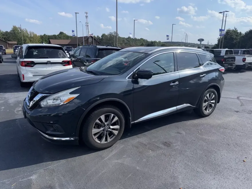 2017 Nissan Murano SL photo 1