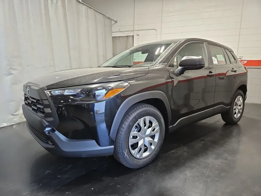 2026 Toyota Corolla Cross L photo 1