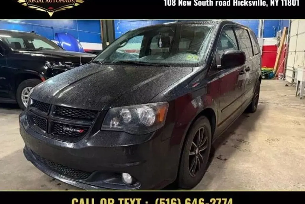 2016 Dodge Grand Caravan SE photo 1