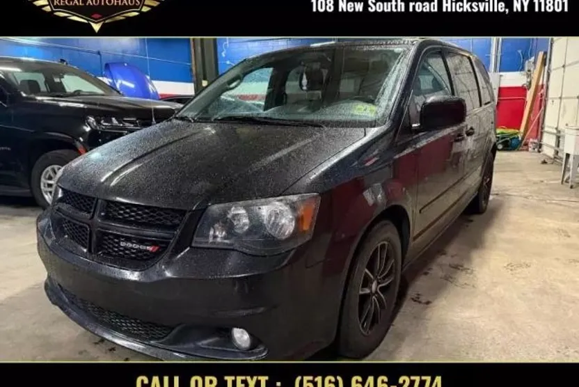 2016 Dodge Grand Caravan SE photo 1