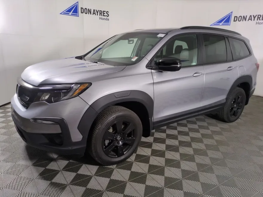 2022 Honda Pilot TrailSport photo 1