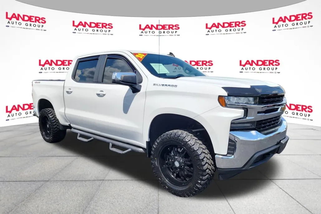 2020 Chevrolet Silverado 1500 LT photo 1