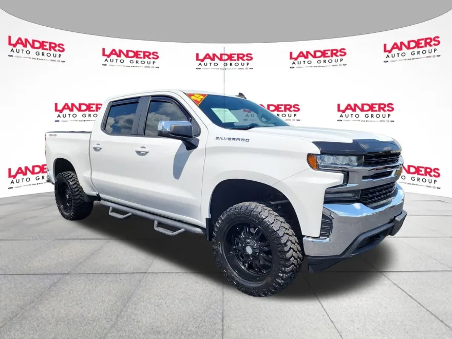 2020 Chevrolet Silverado 1500 LT photo 1
