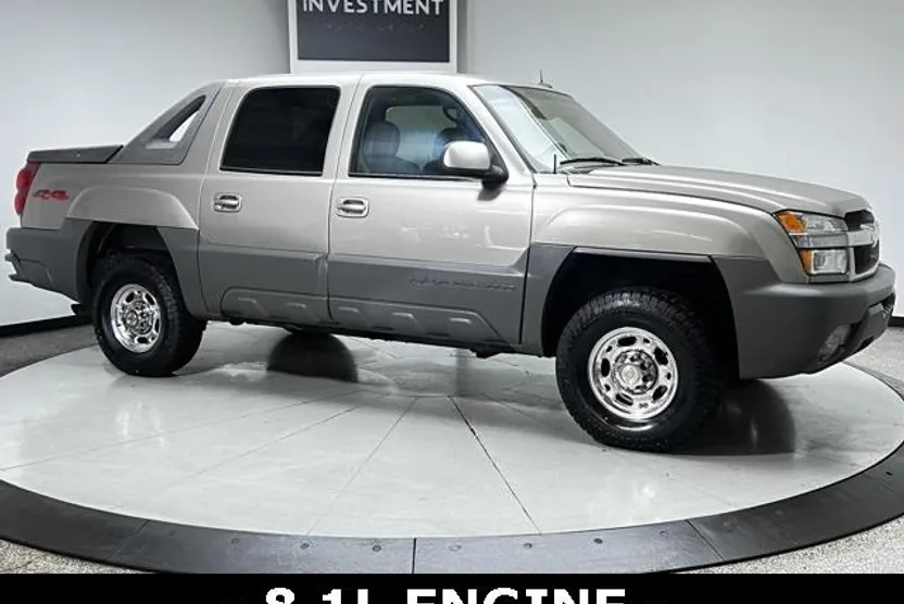 2002 Chevrolet Avalanche Base photo 1