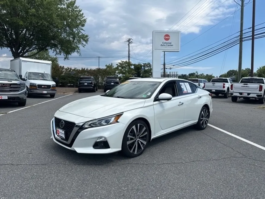 2022 Nissan Altima 2.5 Platinum photo 1