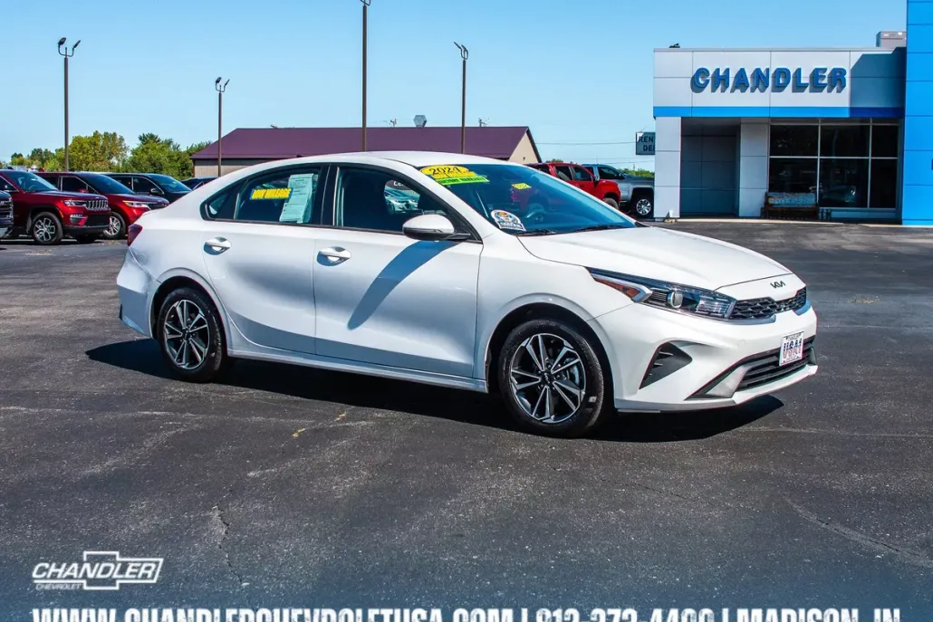 2024 Kia Forte LXS photo 1