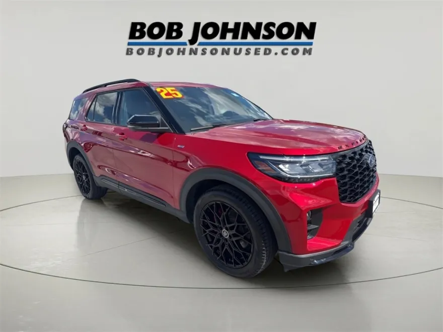 2025 Ford Explorer ST-Line photo 1