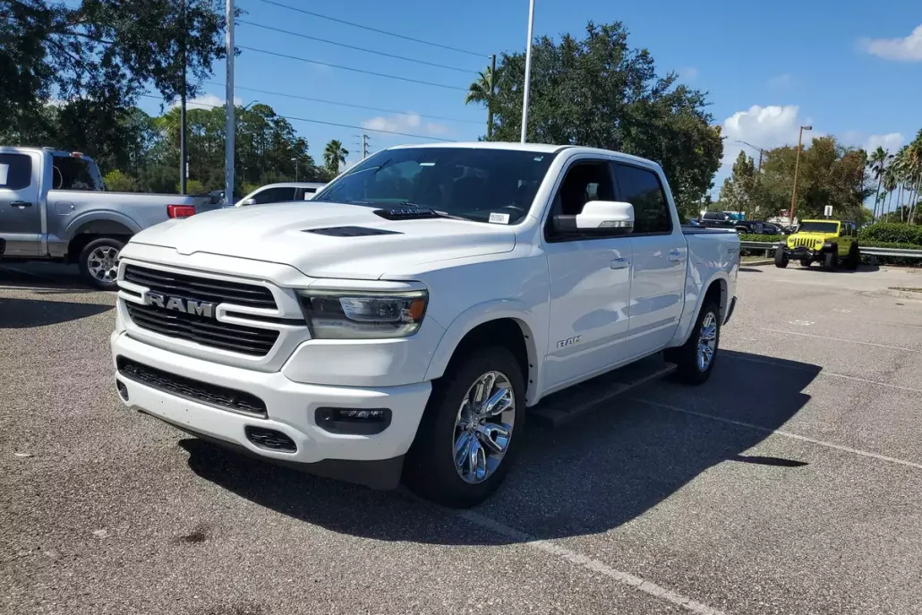 2022 Ram 1500 Laramie photo 1
