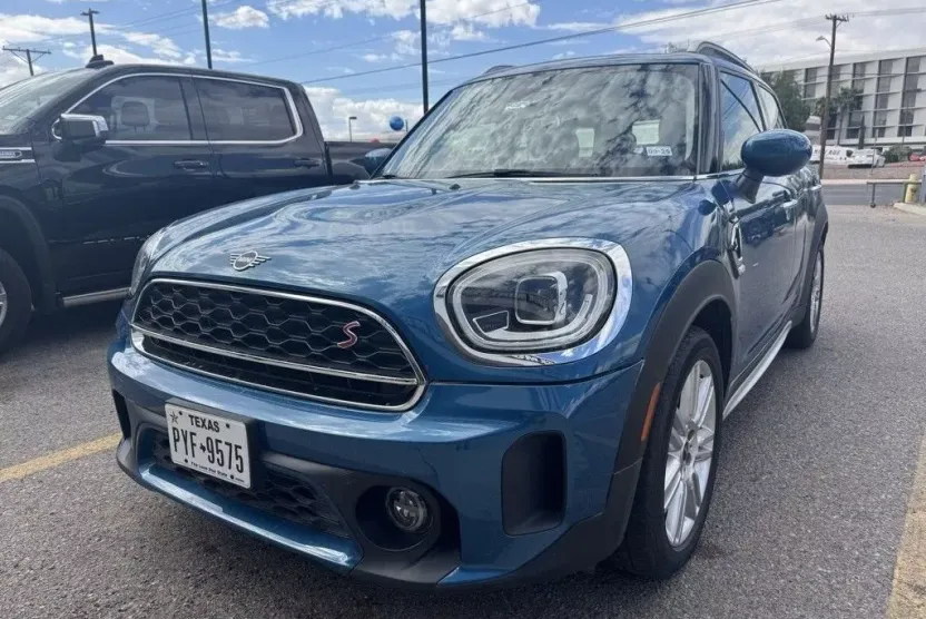 2022 Mini Countryman S photo 1