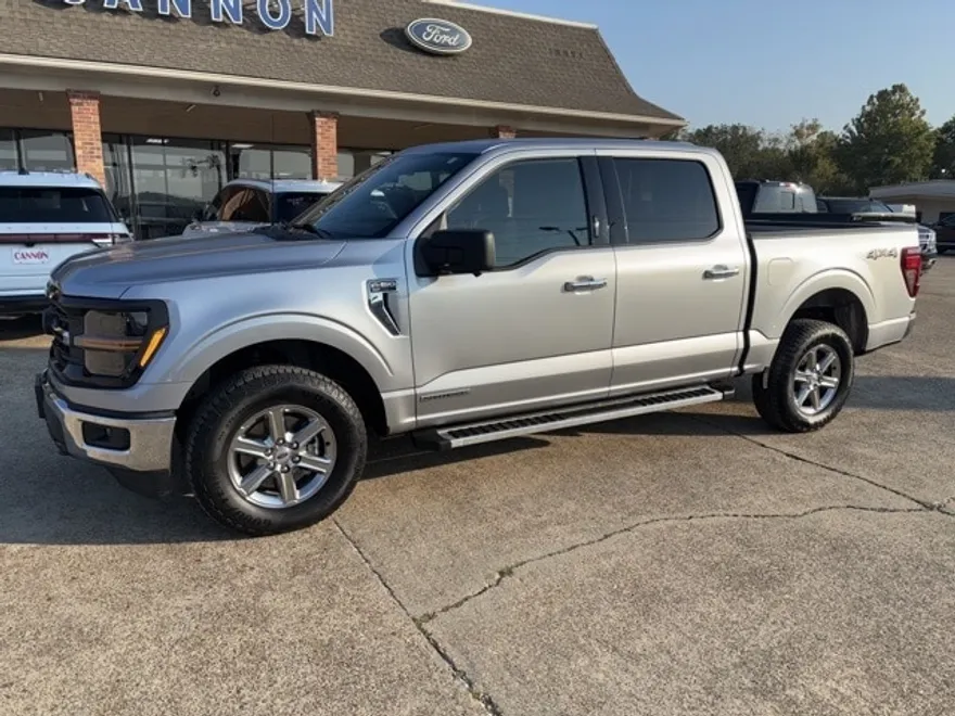2024 Ford F-150 XLT photo 1