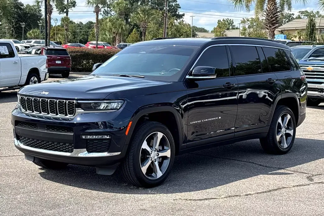 2024 Jeep Grand Cherokee Limited photo 1