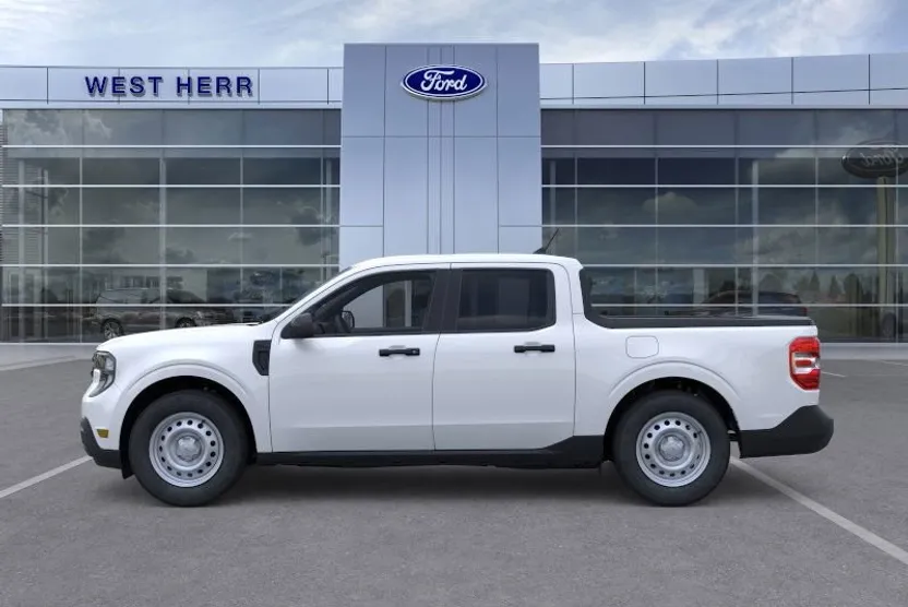 2025 Ford Maverick XL photo 1